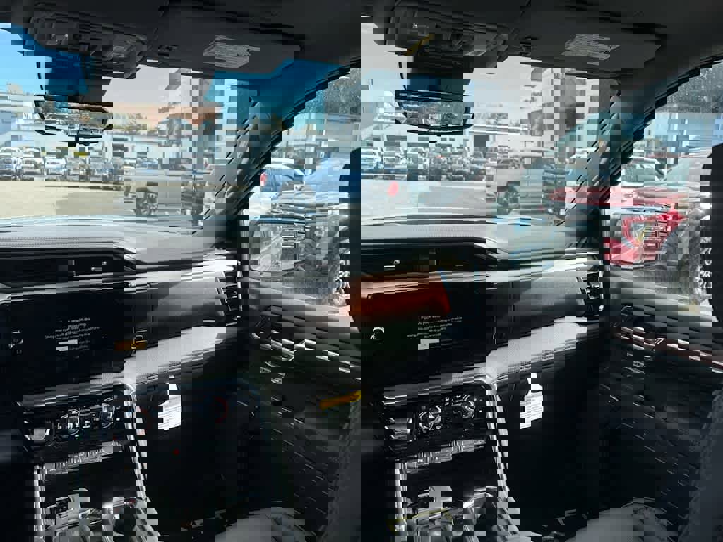 New 2026 GMC Sierra 1500 Denali w/ Denali Reserve Package image 15