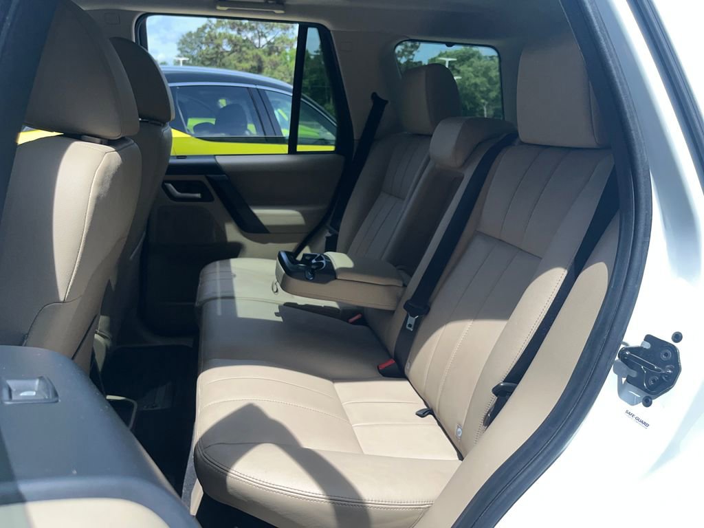 Used 2014 Land Rover LR2 AWD/4WD image 27