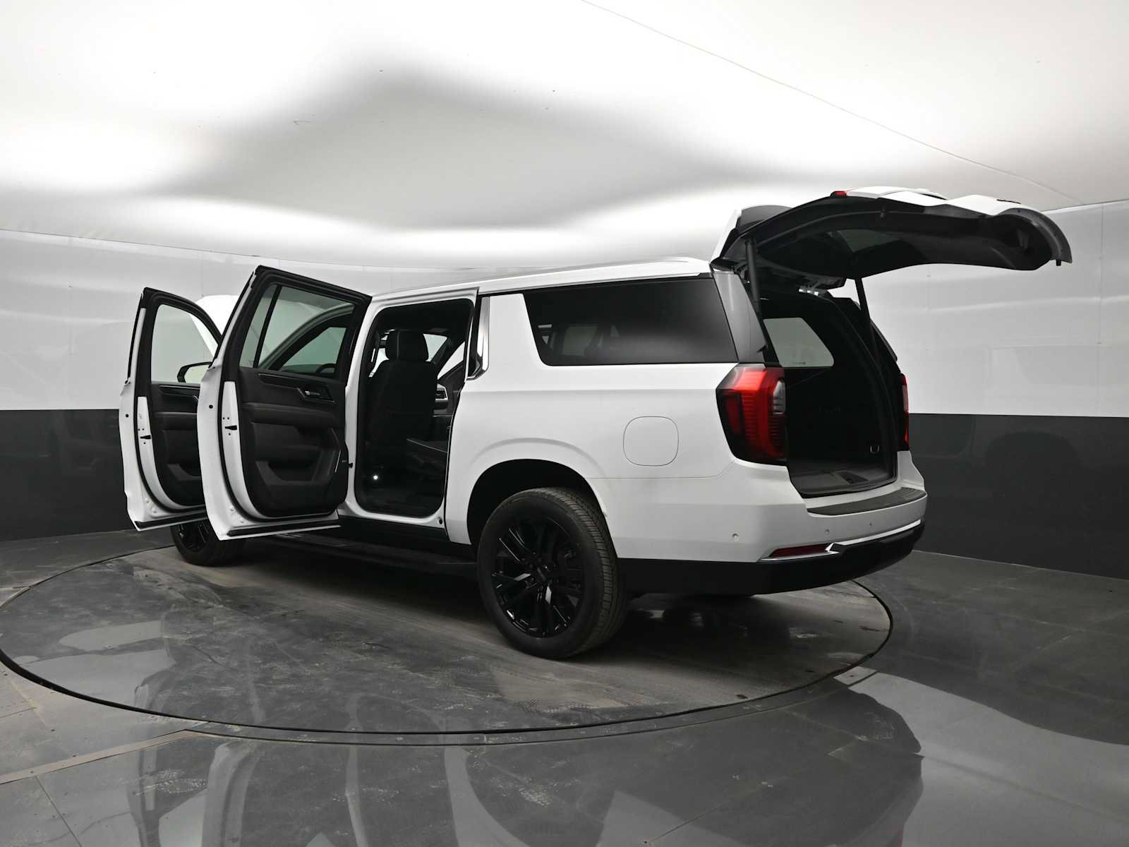 New 2026 GMC Yukon XL Elevation w/ LPO, Elevation Black Package AWD/4WD image 43
