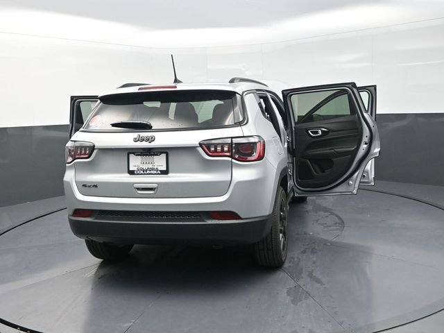 New 2026 Jeep Compass Latitude image 33