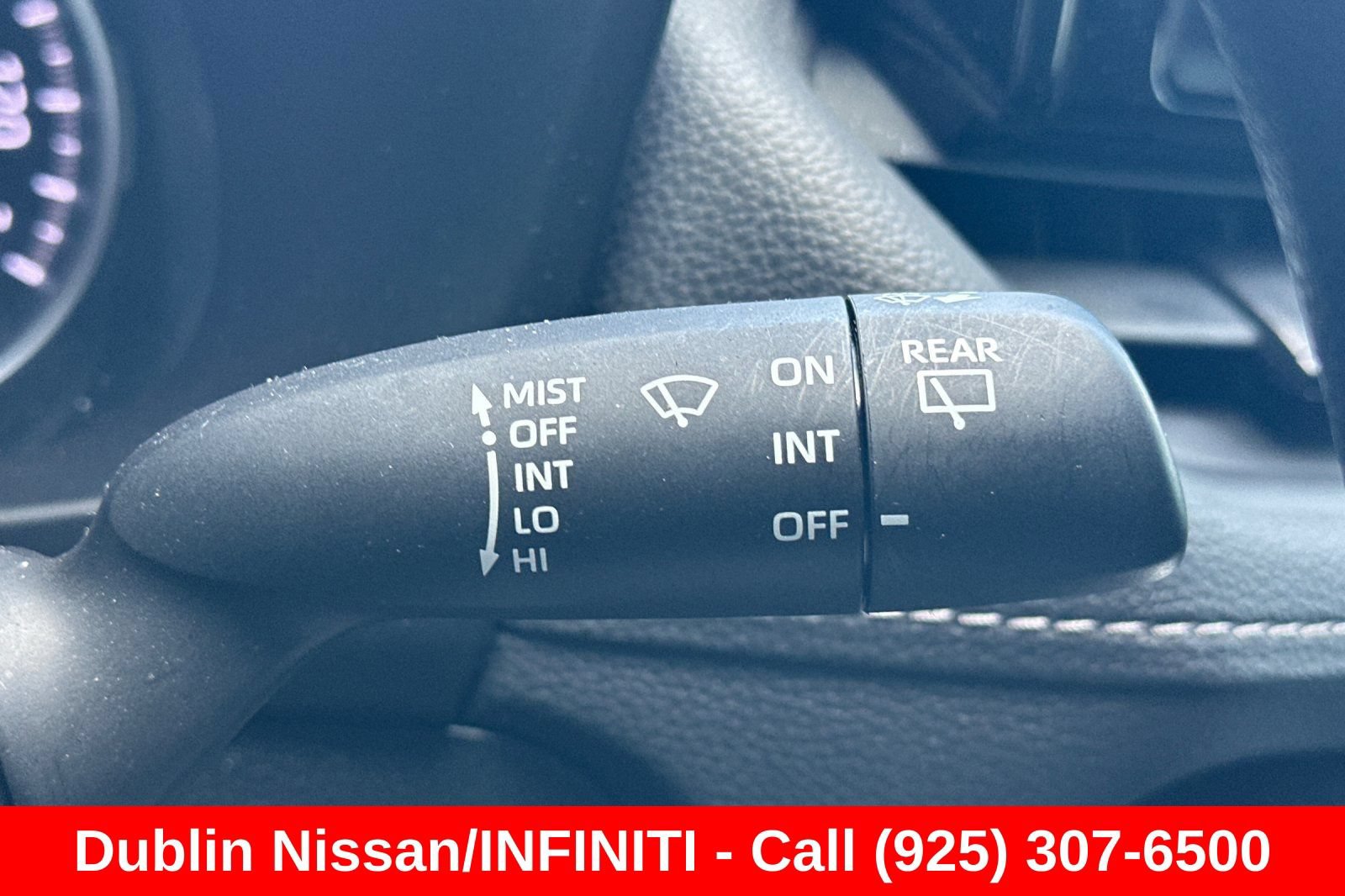 Used 2022 Toyota RAV4 LE AWD/4WD image 40