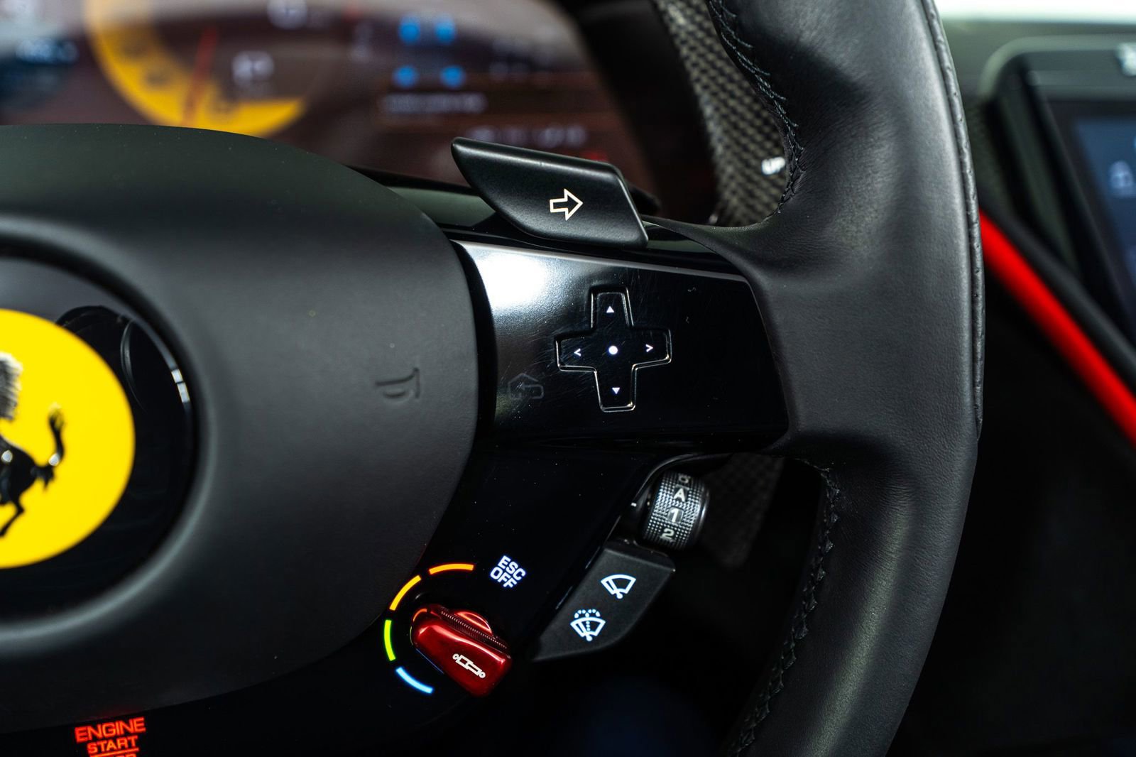 Certified 2025 Ferrari Roma Spider RWD image 31