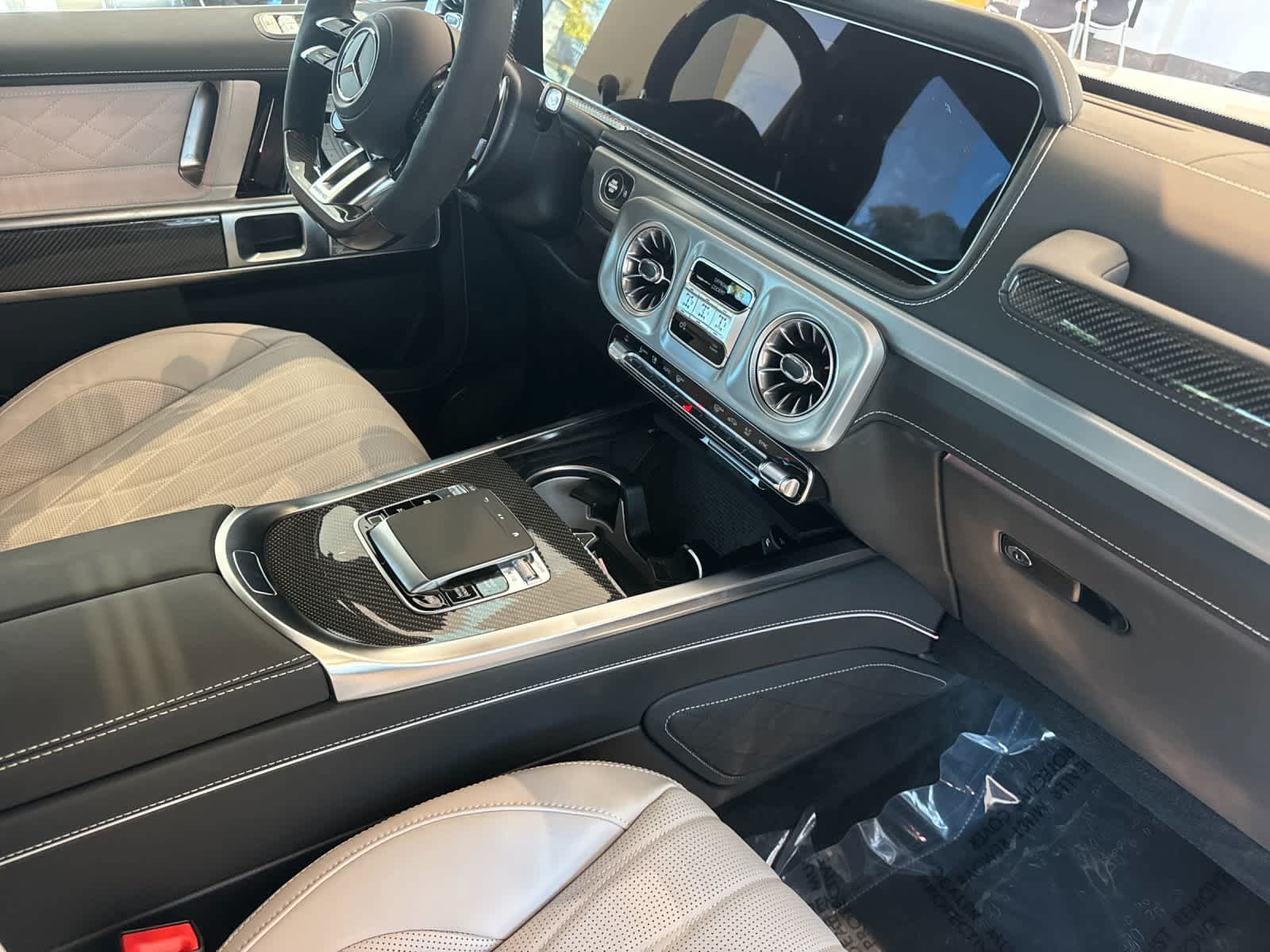 New 2027 Mercedes-Benz G 63 AMG 4MATIC image 15