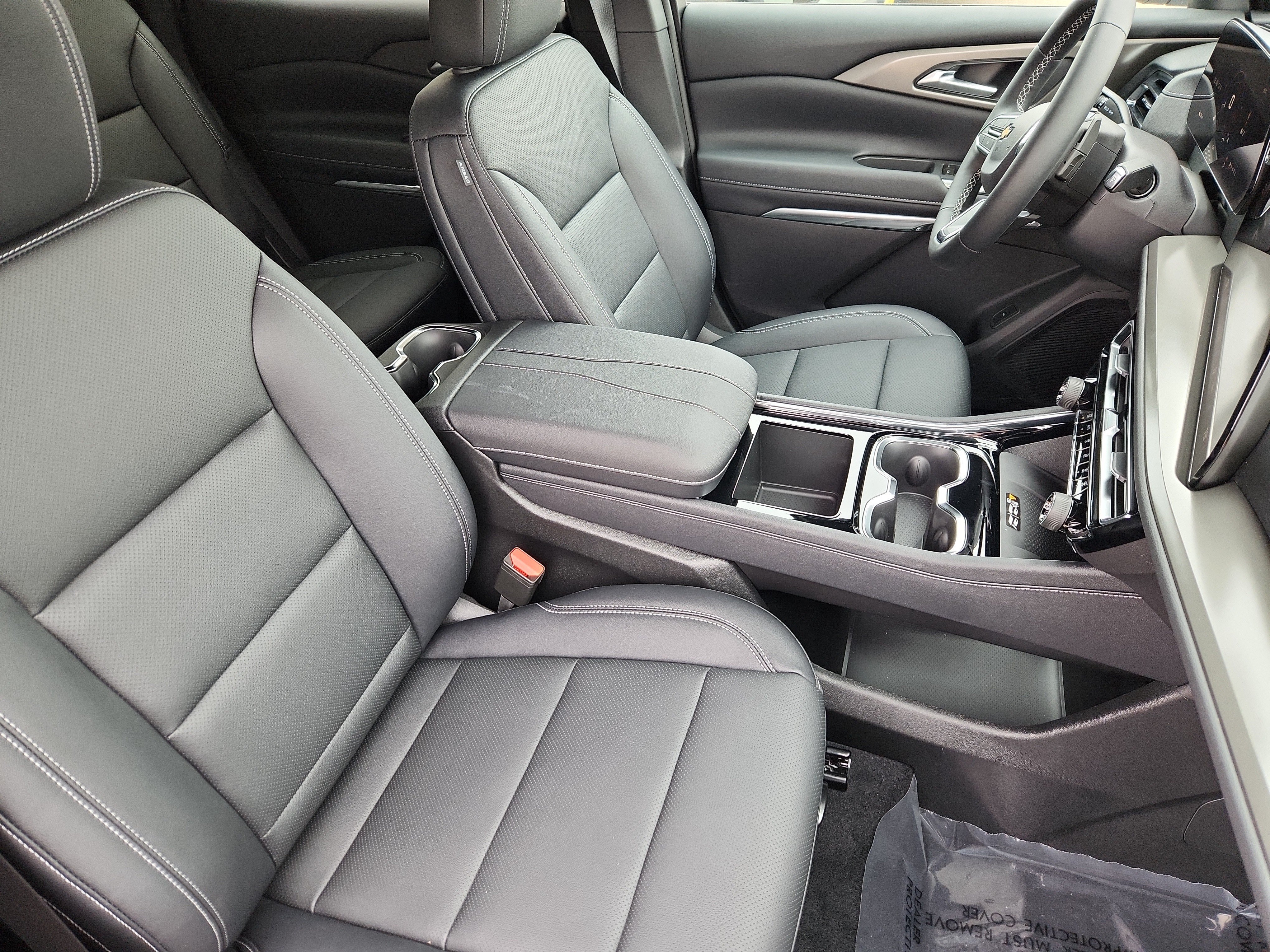 New 2026 Chevrolet Traverse LT FWD image 13