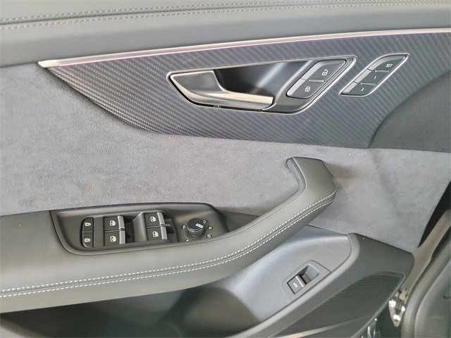 New 2026 Audi SQ8 Prestige image 14