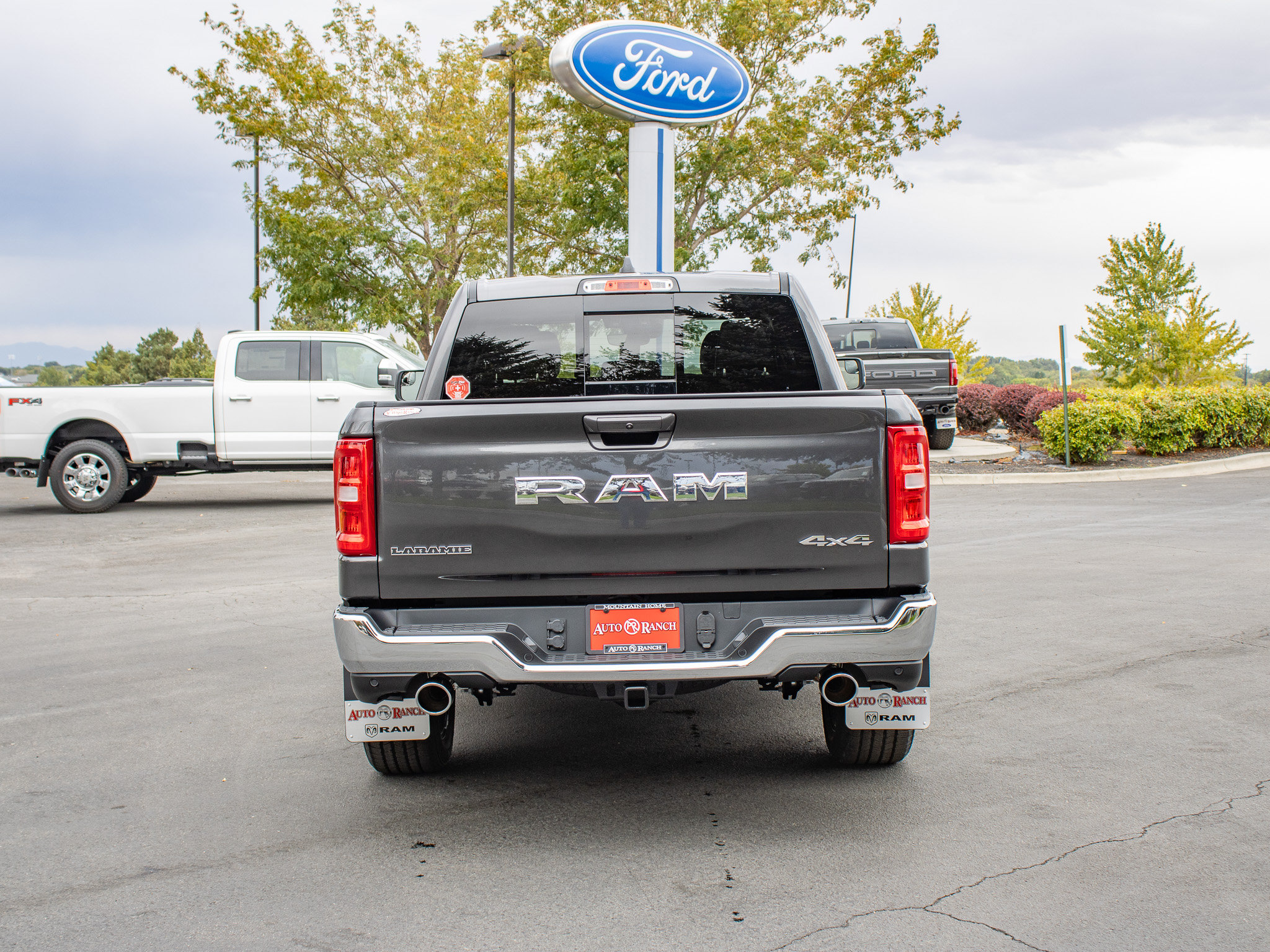 New 2027 RAM 1500 Laramie w/ Chrome Appearance Group AWD/4WD image 7