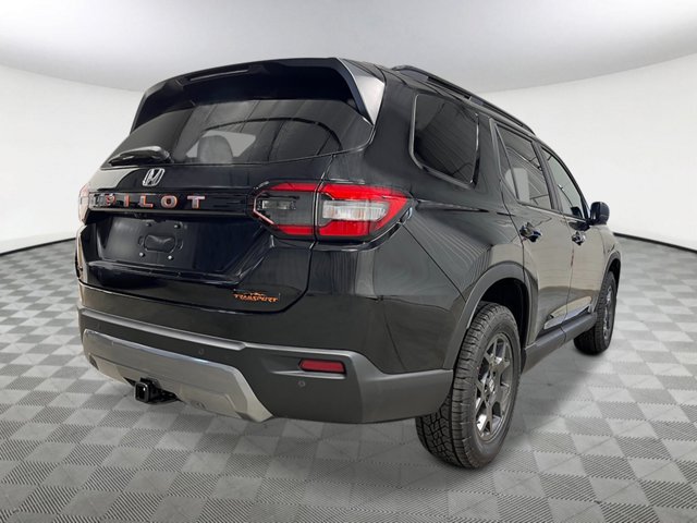 New 2026 Honda Pilot TrailSport image 6