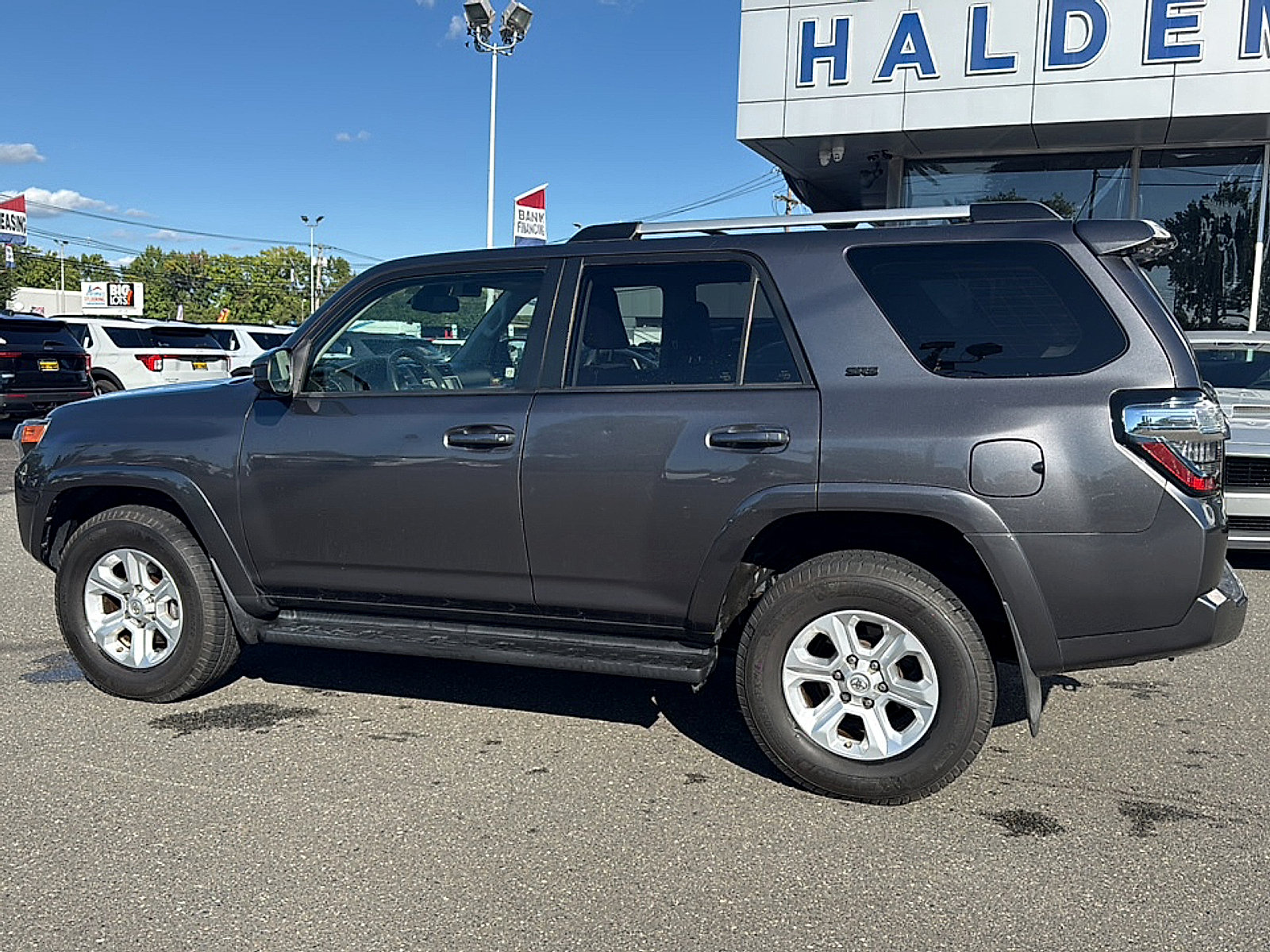 Used 2020 Toyota 4Runner SR5 w/ Wilderness Package AWD/4WD image 10