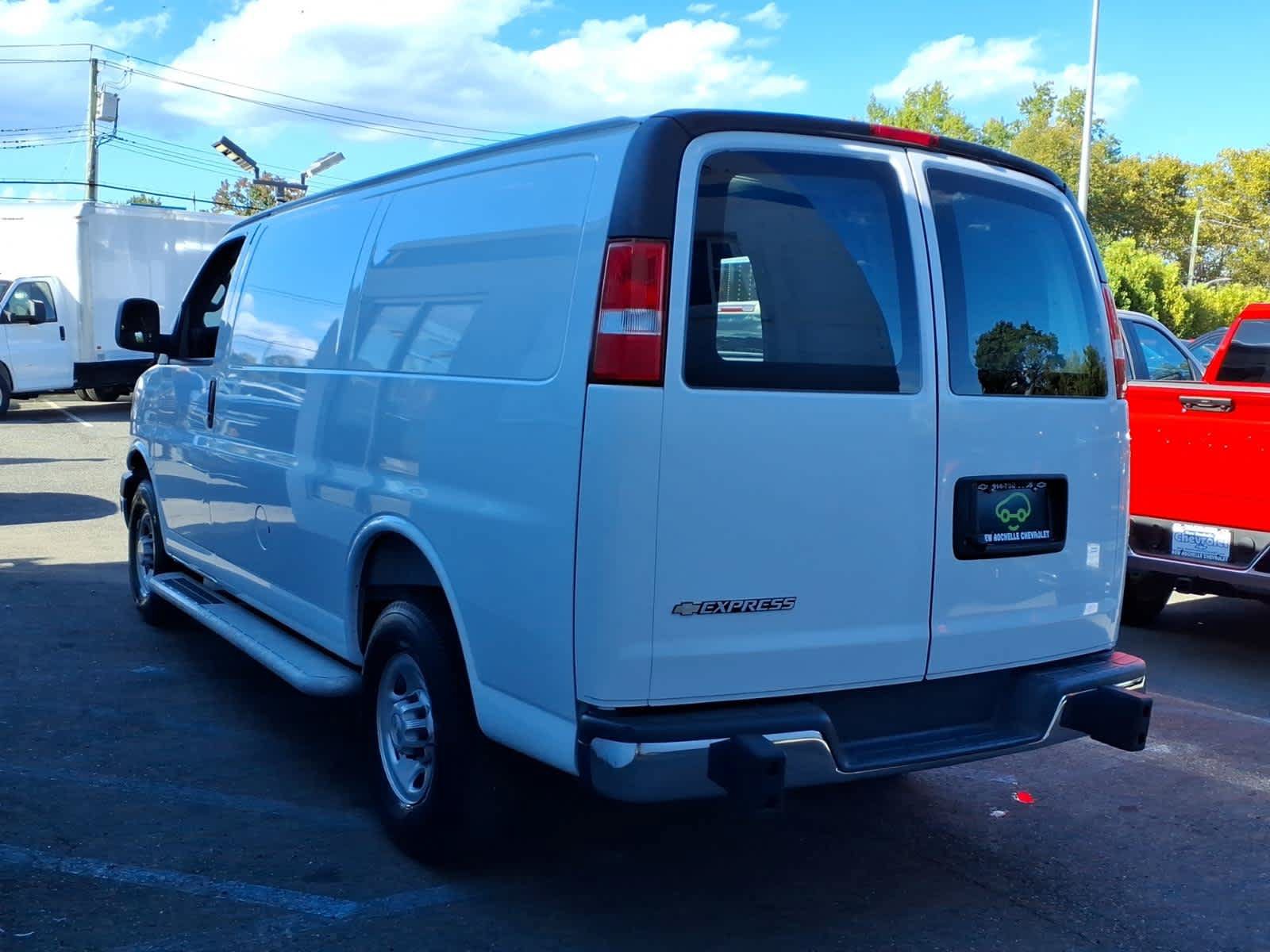 Certified 2025 Chevrolet Express 2500 w/ Driver Convenience Package RWD image 4
