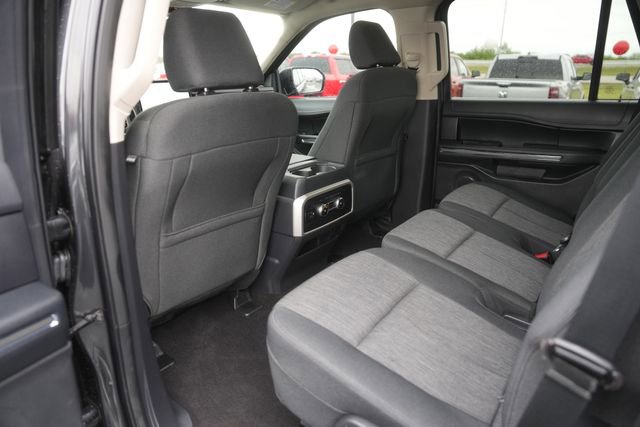 Used 2023 Ford Expedition XLT image 11