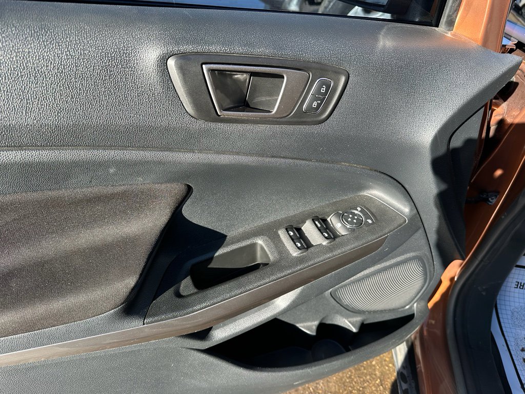 Used 2020 Ford EcoSport SE image 16