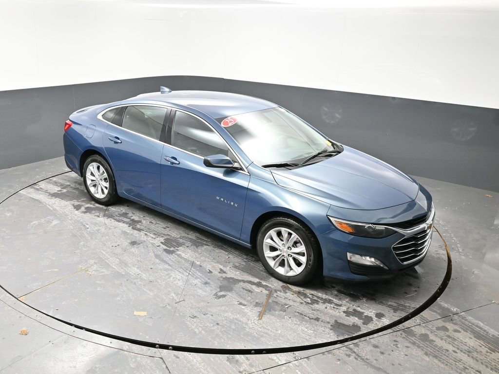 Used 2025 Chevrolet Malibu LT image 41