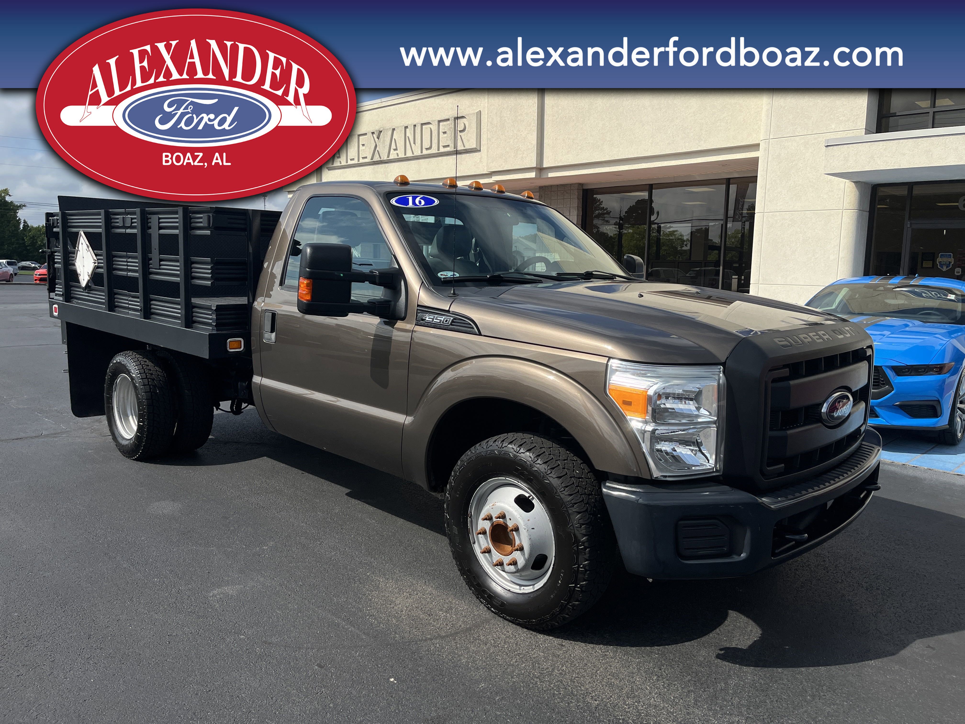 Used 2016 Ford F350 XL w/ Power Equipment Group image 3
