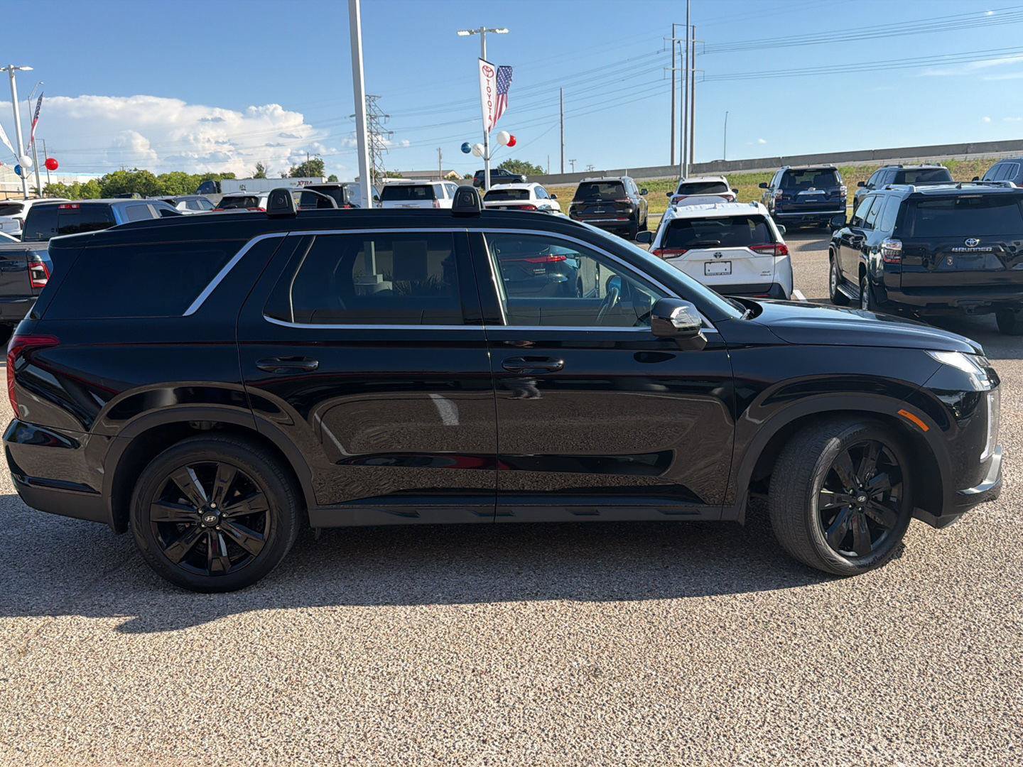 Used 2024 Hyundai Palisade XRT AWD/4WD image 2