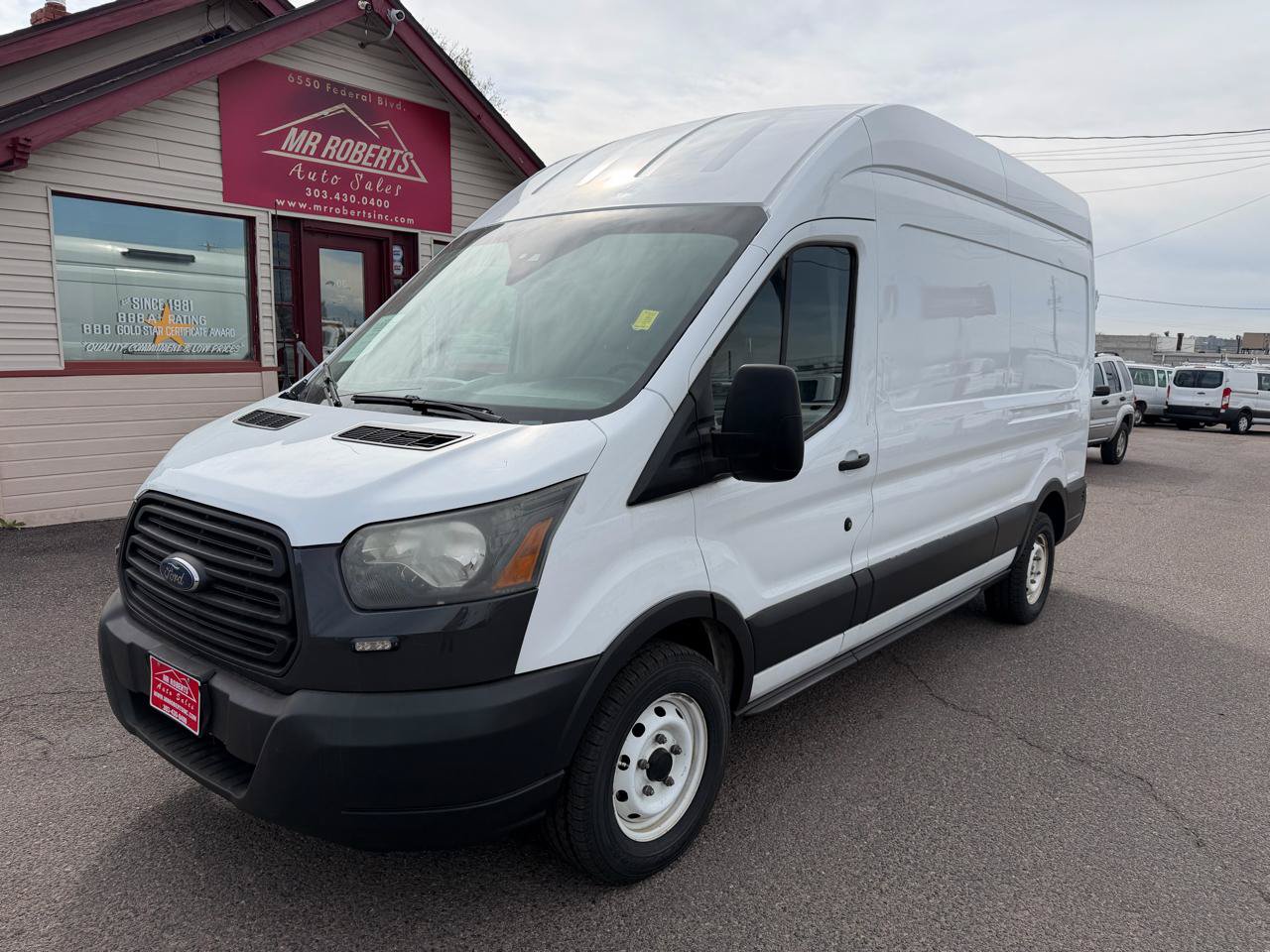 Used 2017 Ford Transit 250 148 High Roof RWD image 4