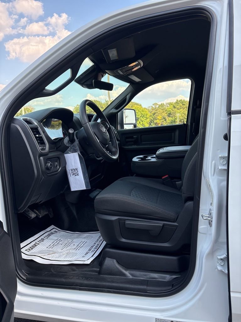 New 2026 RAM 3500 Tradesman w/ Chrome Appearance Group image 9