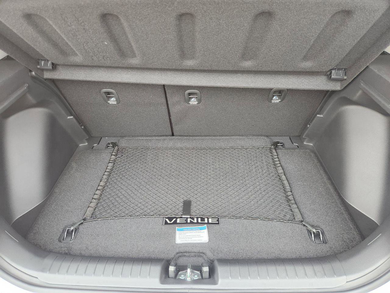 New 2026 Hyundai Venue SEL FWD image 31