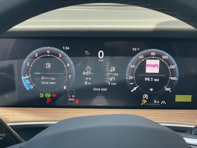 New 2026 Volkswagen Tiguan SEL R-Line AWD/4WD image 19
