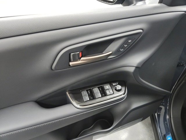 New 2026 Toyota Crown Platinum image 21