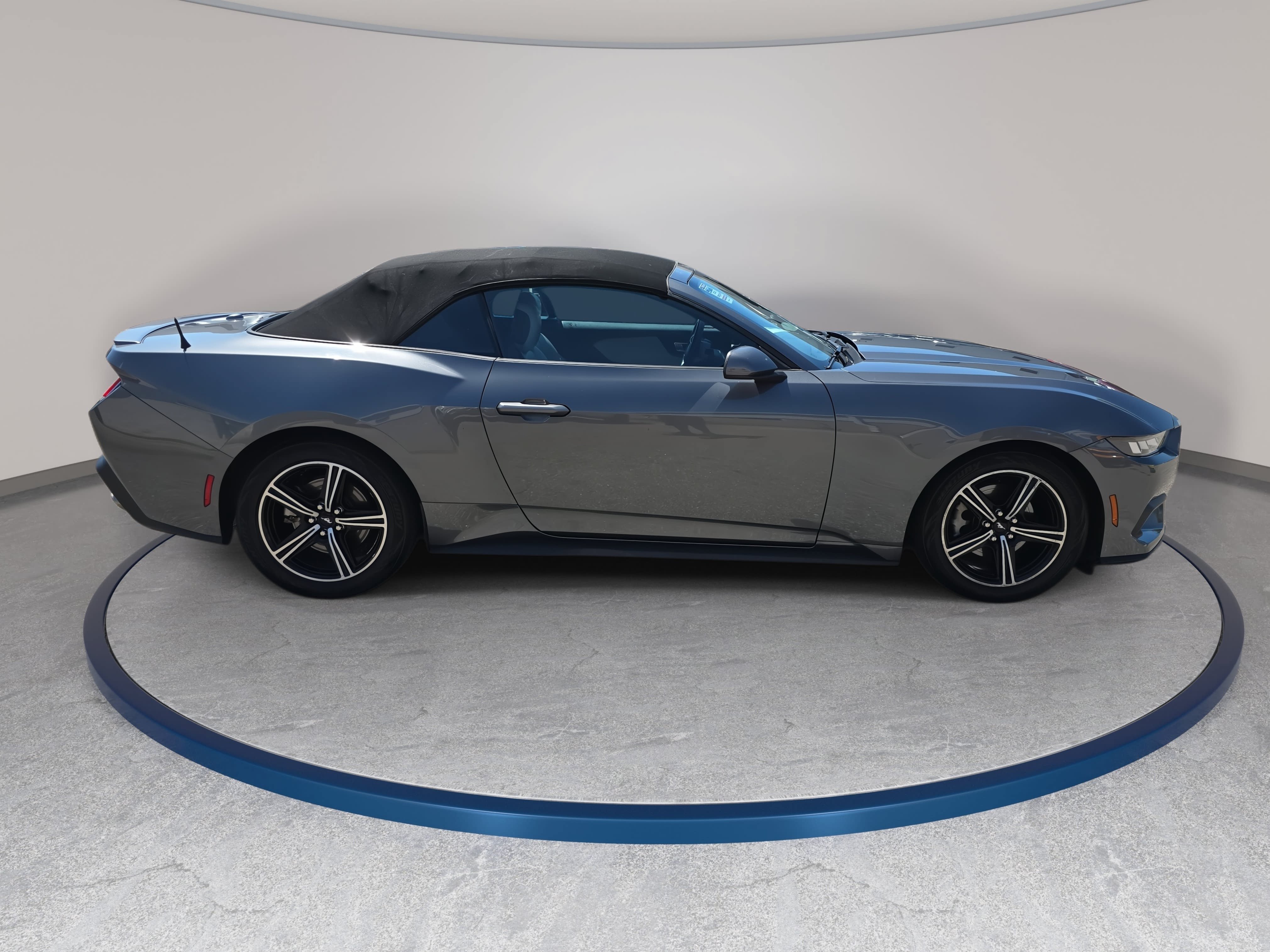 Used 2024 Ford Mustang Premium RWD image 4