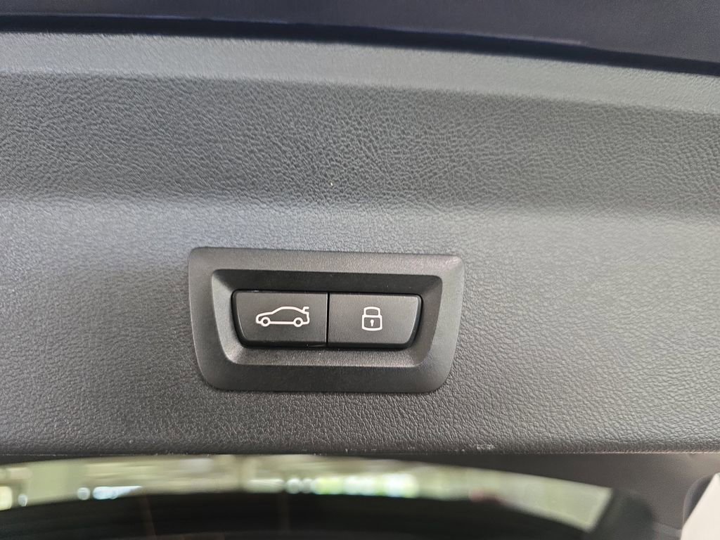 Certified 2024 BMW X3 sDrive30i w/ Premium Package RWD image 31