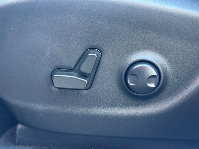 Used 2022 Jeep Cherokee Limited image 19