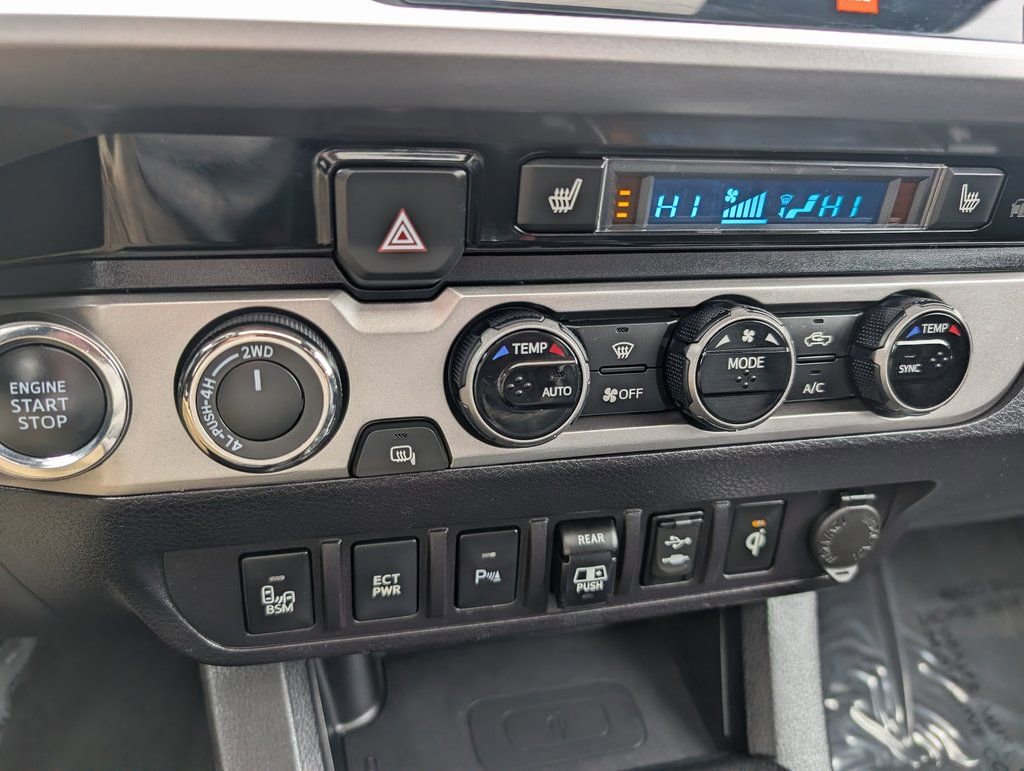 Used 2018 Toyota Tacoma Limited image 21