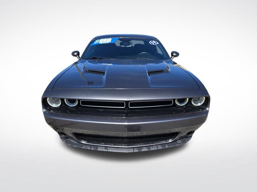 Used 2019 Dodge Challenger SXT RWD image 8