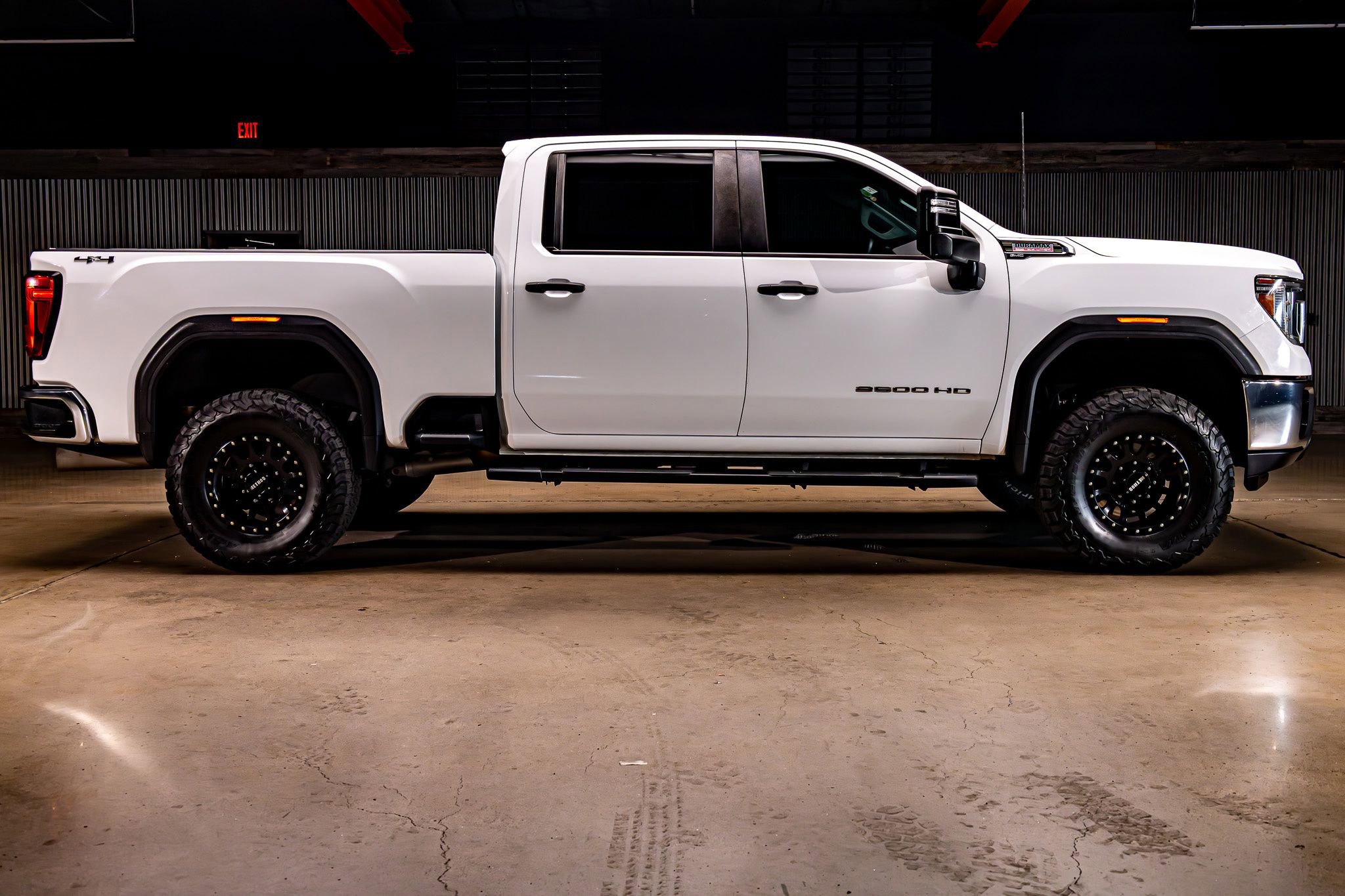 Used 2020 GMC Sierra 2500 4x4 Crew Cab w/ Convenience Package image 10