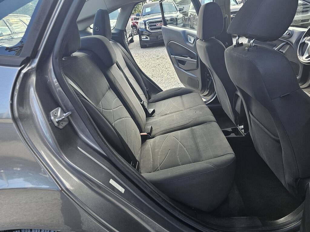 Used 2014 Ford Fiesta SE w/ Comfort Package FWD image 15