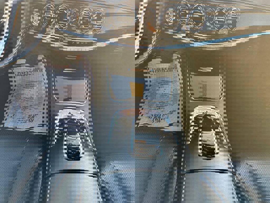 Used 2019 Mercedes-Benz S 560 4MATIC Sedan w/ Premium Package image 19