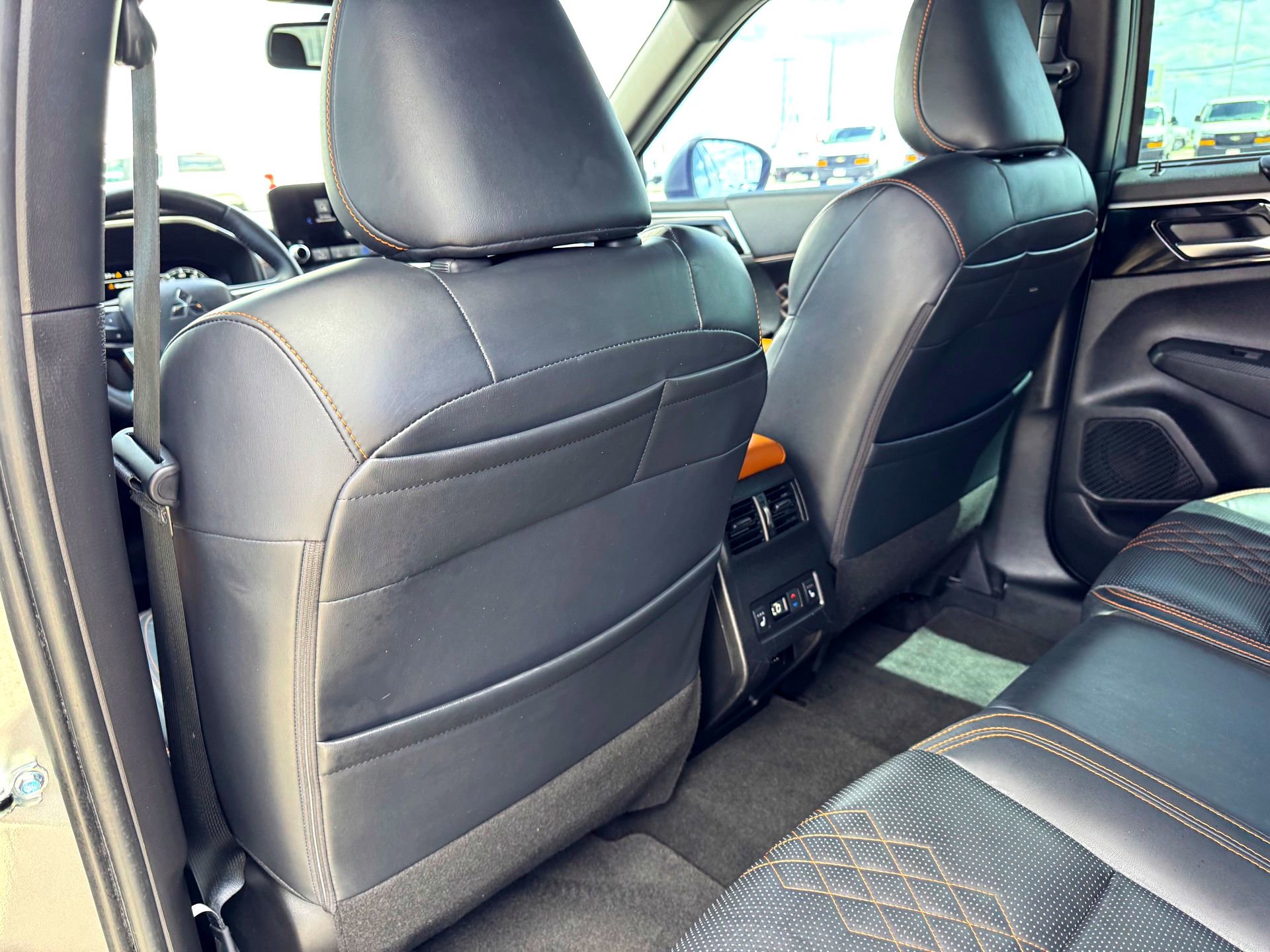 Used 2022 Mitsubishi Outlander SEL image 20