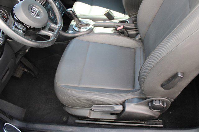 Used 2014 Volkswagen Beetle 2.5 image 13
