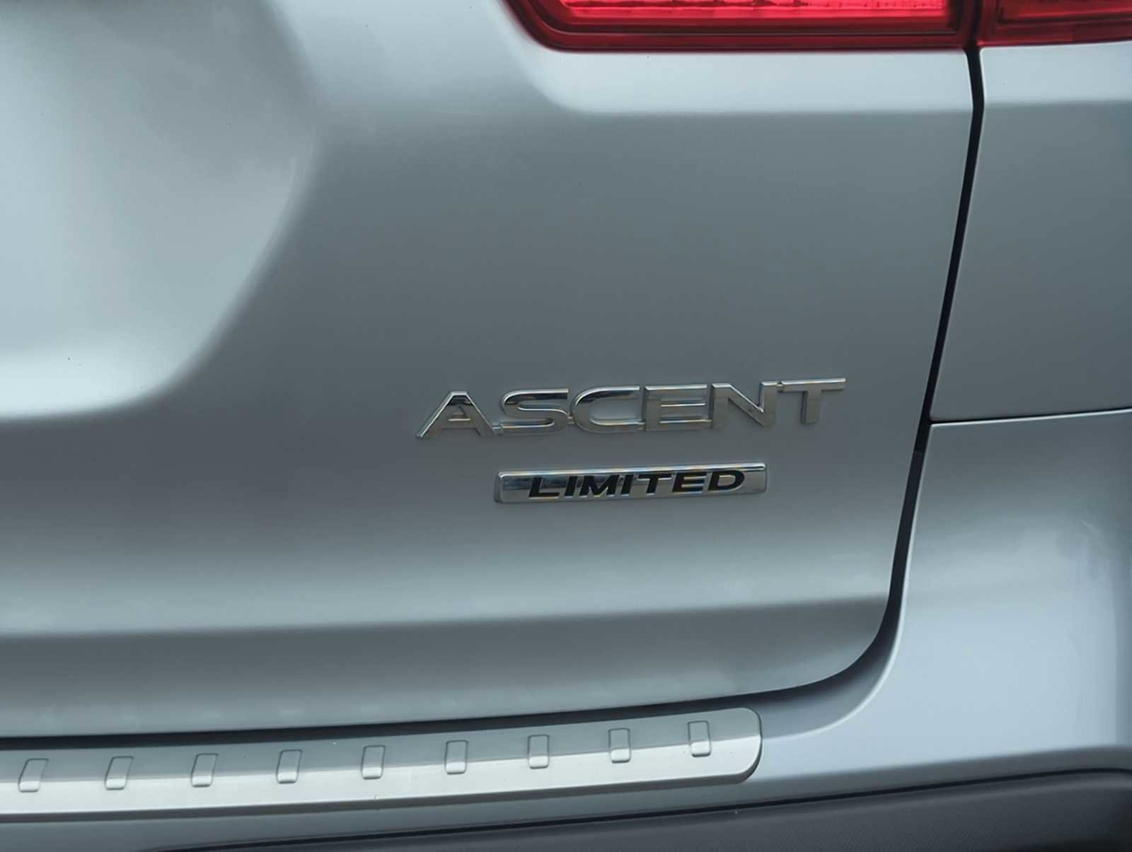 Used 2022 Subaru Ascent Limited w/ Technology Package image 13