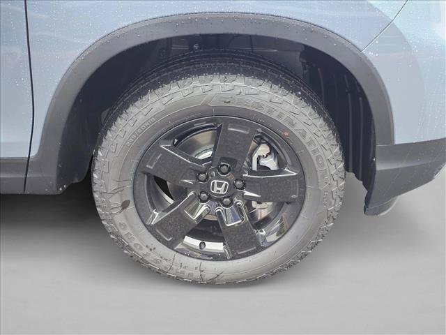 New 2026 Honda Ridgeline Black Edition image 9