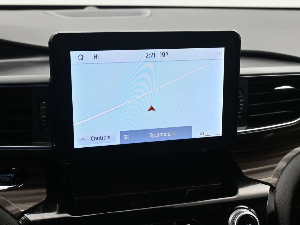 Used 2022 Ford Explorer Limited w/ Equipment Group 301A image 16