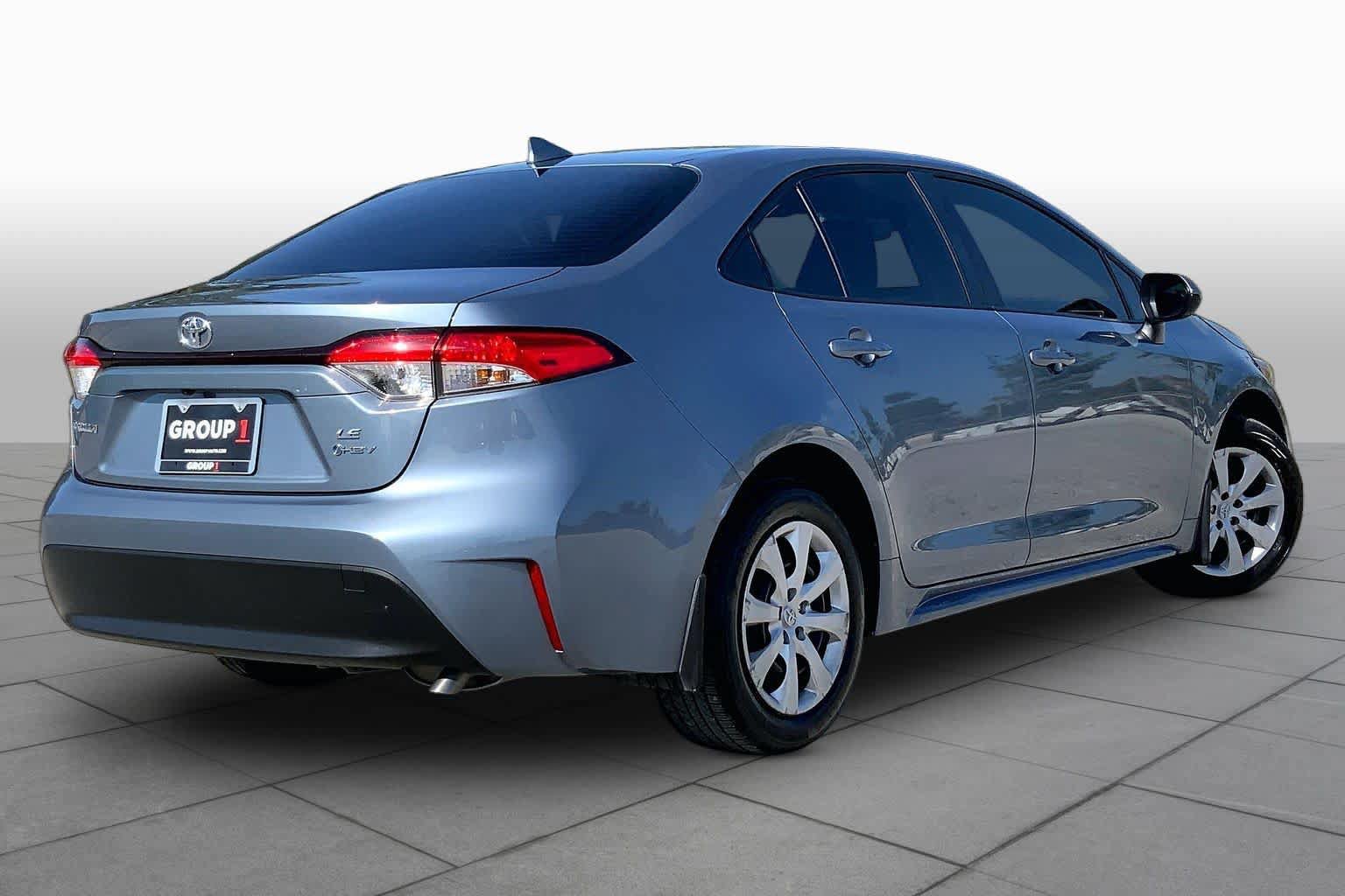 Used 2026 Toyota Corolla LE FWD image 13