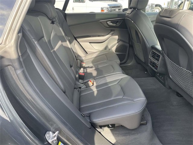 Used 2023 Audi Q8 Prestige w/ Prestige Package image 26