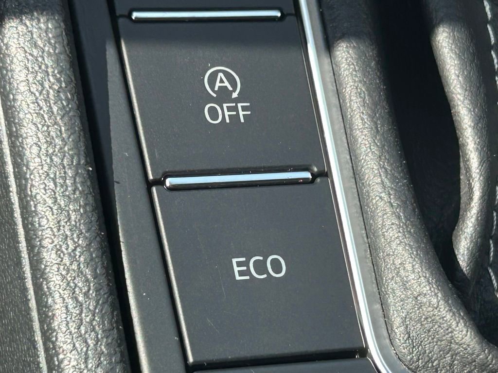 Used 2023 Volkswagen Jetta SE FWD image 56