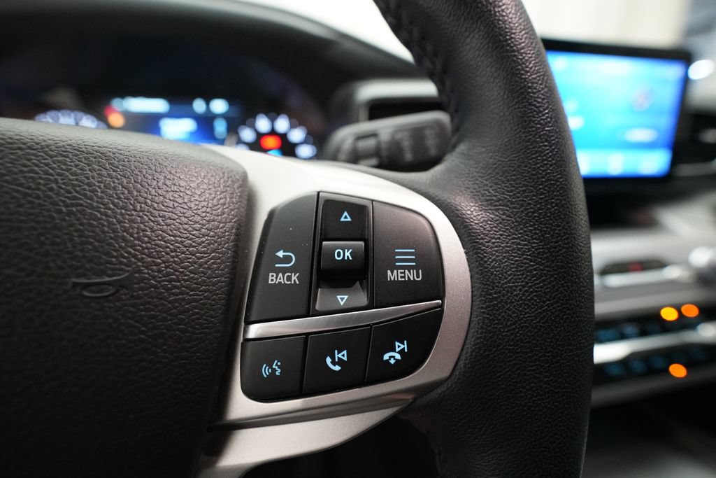 Used 2023 Ford Explorer XLT w/ Equipment Group 202A AWD/4WD image 20