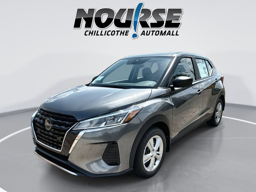 New 2025 Nissan Kicks Play S