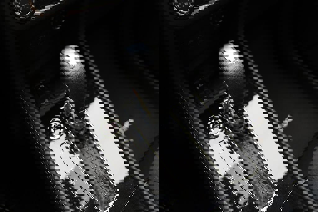 Used 2024 Nissan Kicks SV image 21