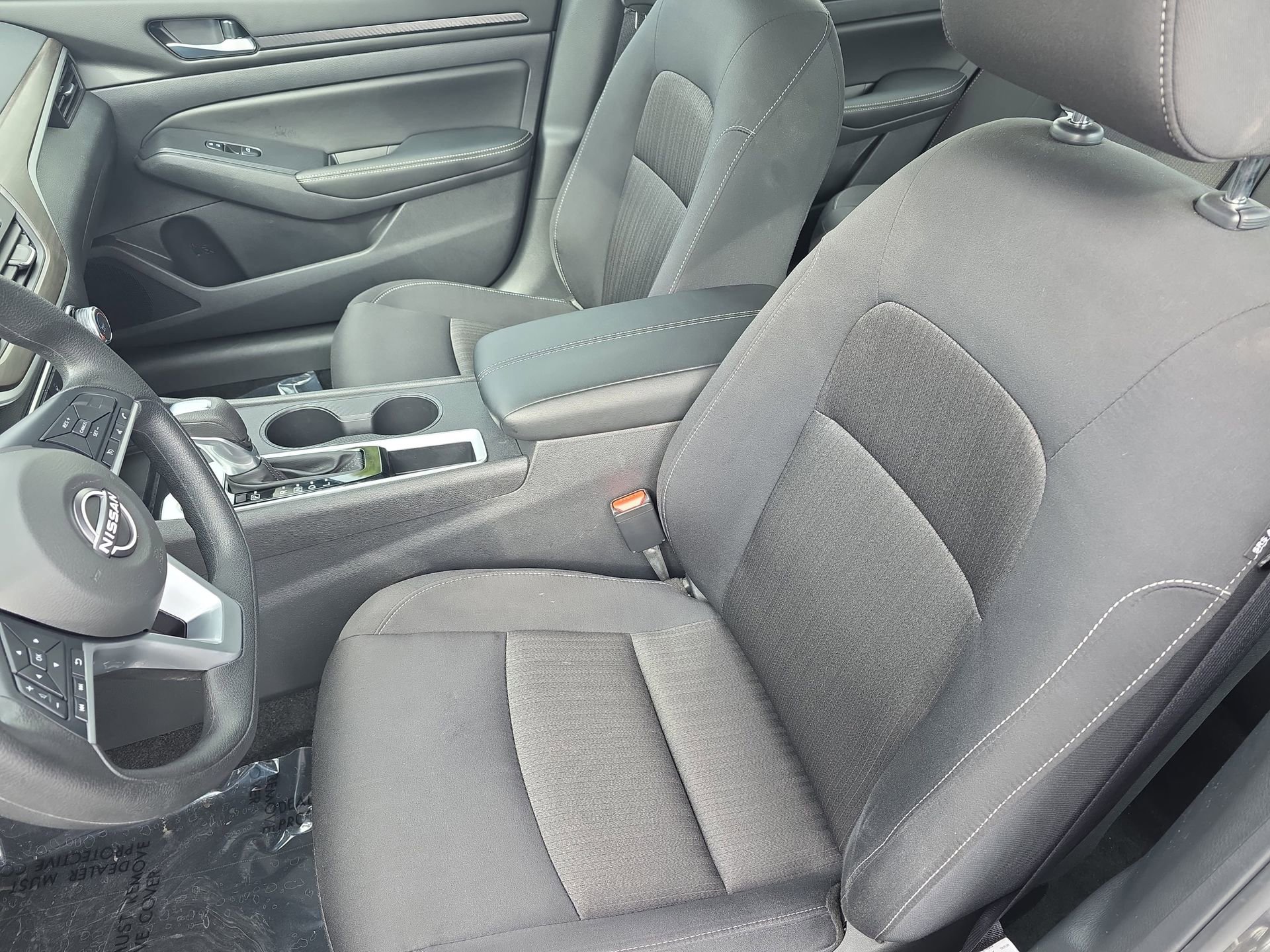 Used 2025 Nissan Altima 2.5 SV image 15