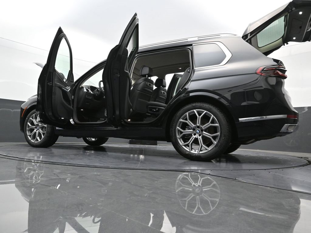 New 2026 BMW X7 xDrive40i w/ Premium Package image 47