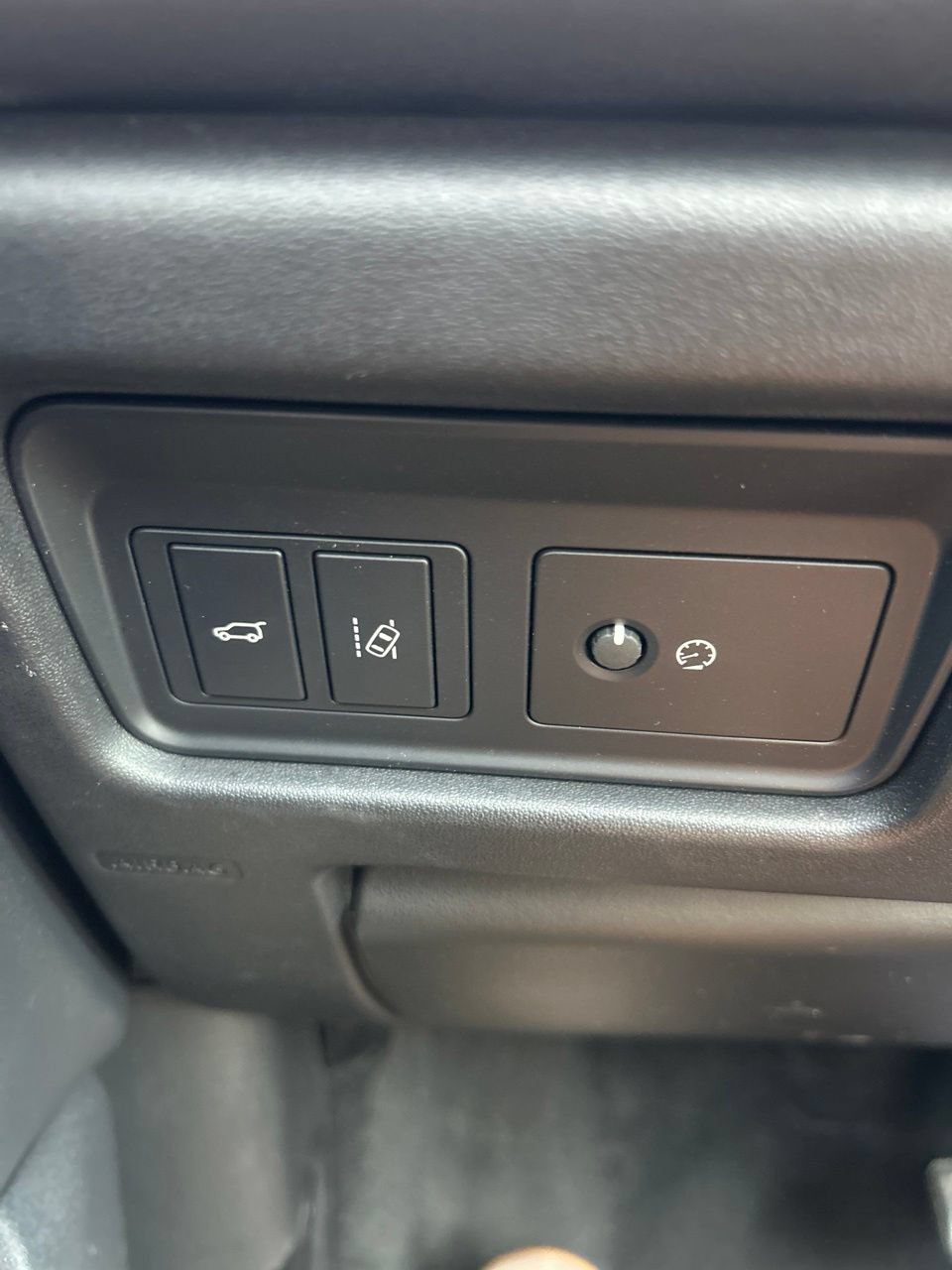 Used 2019 Land Rover Discovery Sport AWD/4WD image 28