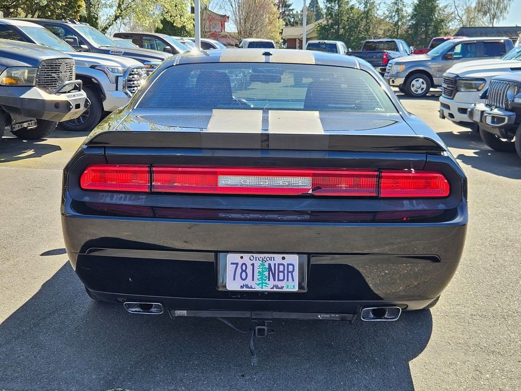 Used 2012 Dodge Challenger SXT image 6