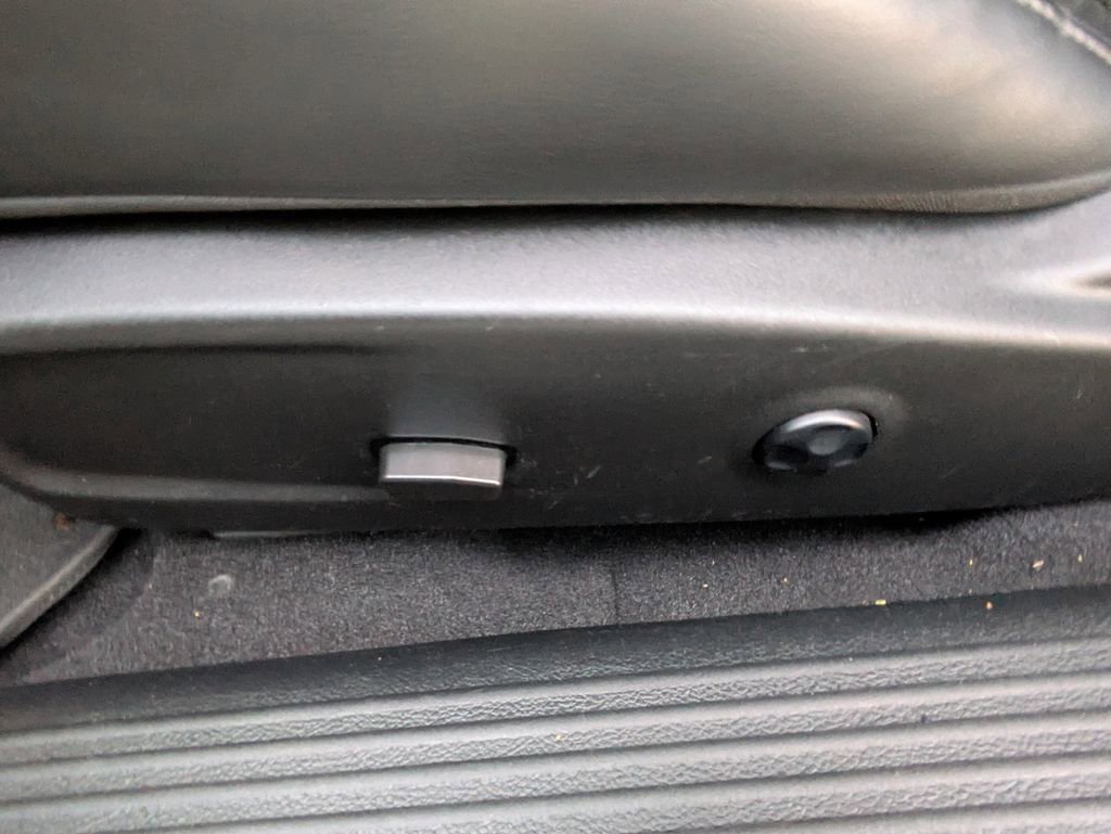 Used 2021 Dodge Challenger GT w/ Plus Package image 19