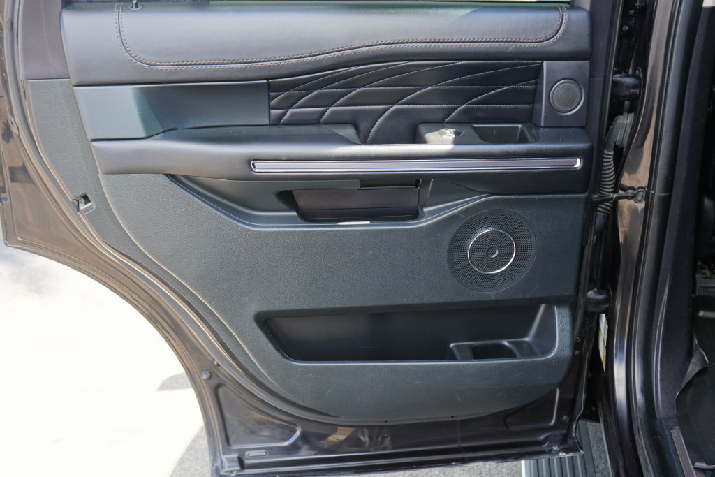 Used 2020 Ford Expedition Platinum AWD/4WD image 29