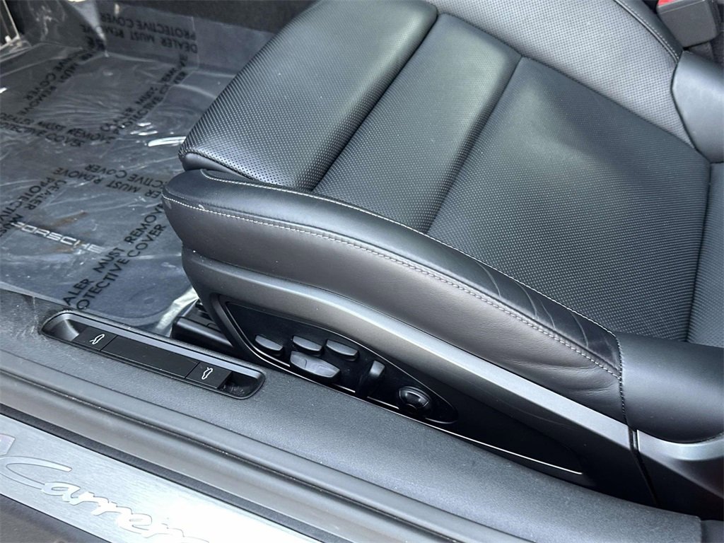Used 2024 Porsche 911 Carrera image 6