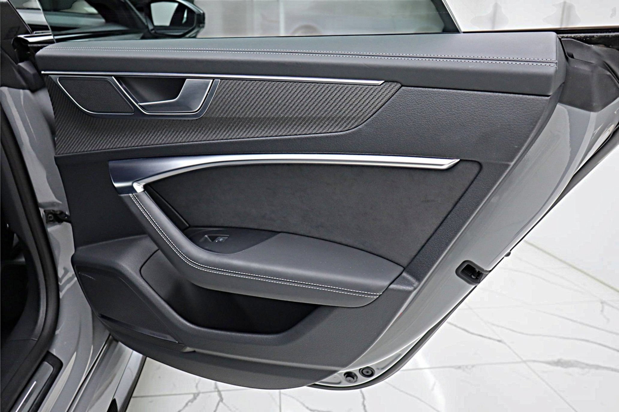 Used 2022 Audi RS 7 Sportback AWD/4WD image 36
